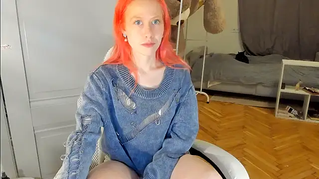 Snapshot of Silly__Milly chatting on 02/14/25, 03:15 Silly  Milly online show from 02/14/25, 03:15