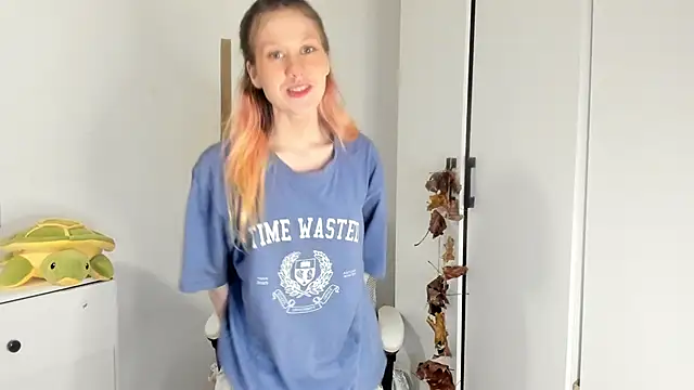 Silly  Milly online show from 11/05/25, 04:32