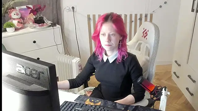 Silly  Milly online show from 02/06/26, 04:58