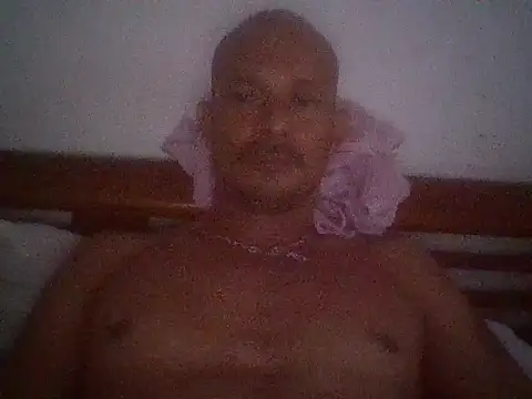 snoppie online show from 06/06/26, 04:12