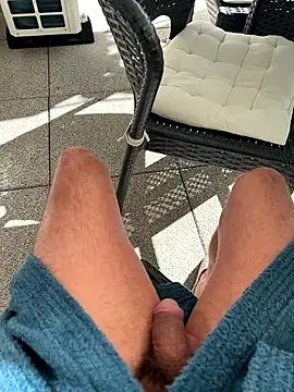 VesperMoonMist online show from 11/17/25, 10:41