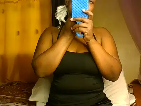 Missshelo online show from 11/07/25, 11:15