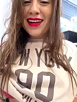 GatitaXD27 online show from 10/19/25, 09:23