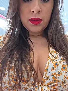 GatitaXD27 online show from 11/22/25, 10:36