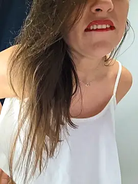 GatitaXD27 online show from 01/31/26, 07:45