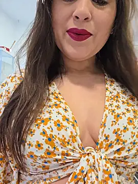 GatitaXD27 online show from 12/20/25, 11:13