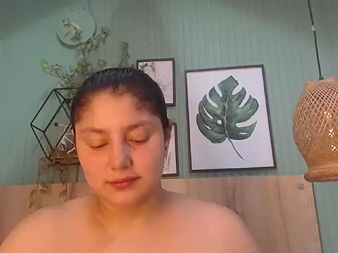 Snapshot of george_jonnes chatting on 11/13/25, 10:08 george jonnes online show from 11/13/25, 10:08