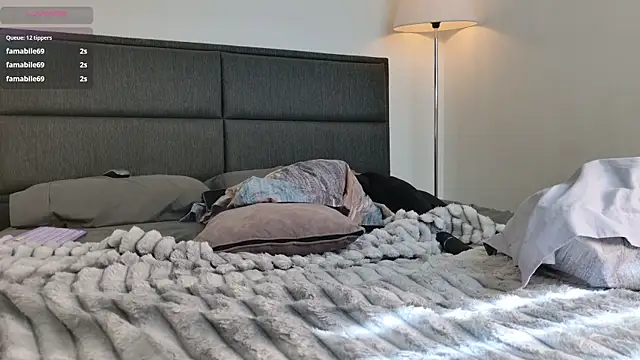 lady ni  online show from 04/10/26, 02:35