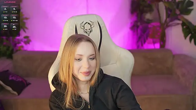 Linda054 online show from 10/29/25, 04:22