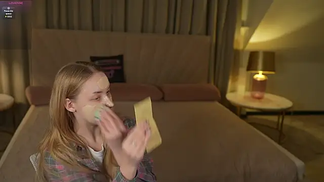 Linda054 online show from 11/20/25, 01:28