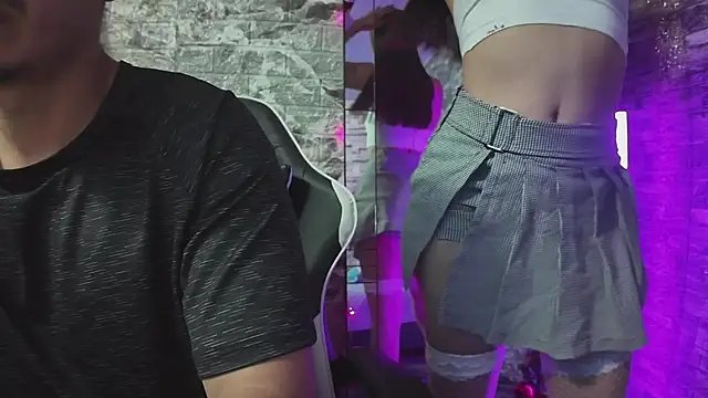 HotCouple 697 online show from 12/21/25, 01:30