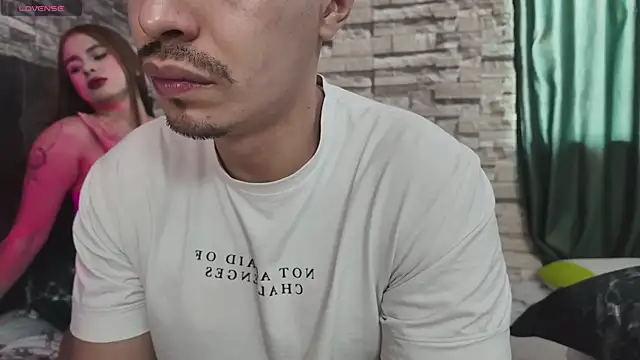 HotCouple 697 online show from 03/19/26, 04:07