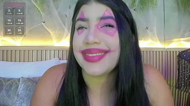 Lana Lann online show from 10/31/25, 12:02