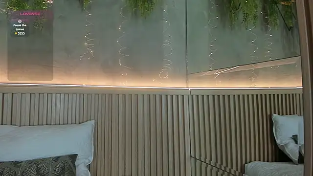 Lana Lann online show from 04/10/26, 12:01