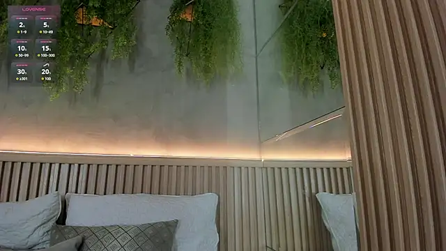 Lana Lann online show from 11/07/25, 12:42