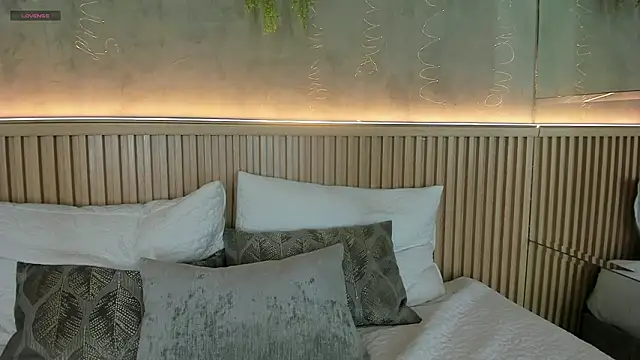 Lana Lann online show from 03/05/26, 12:13