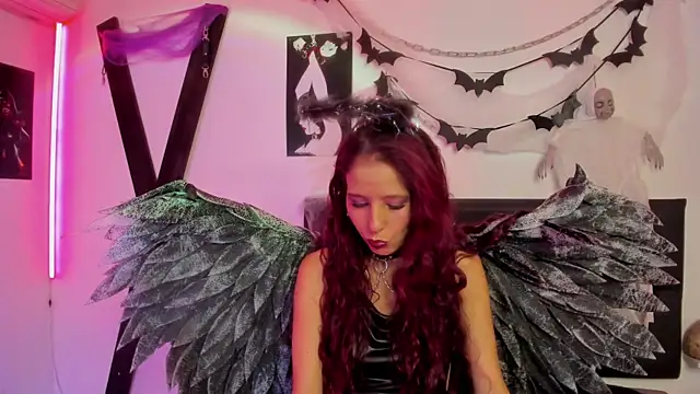 Little Naughtty online show from 10/25/25, 02:07