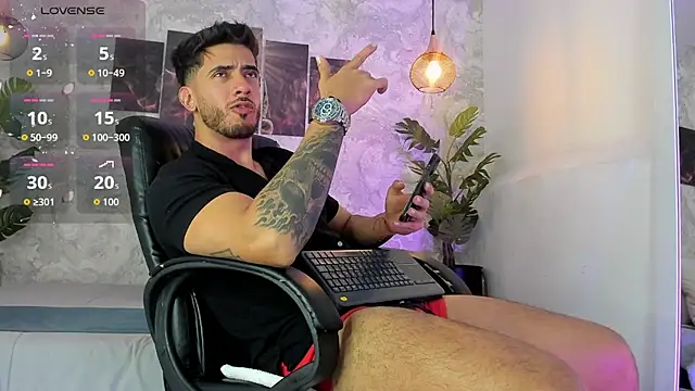 Snapshot of Nate_franco chatting on 01/13/26, 02:59 Nate franco online show from 01/13/26, 02:59