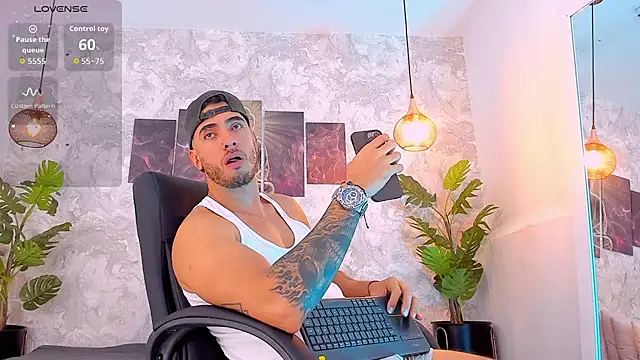 Snapshot of Nate_franco chatting on 02/21/26, 05:53 Nate franco online show from 02/21/26, 05:53