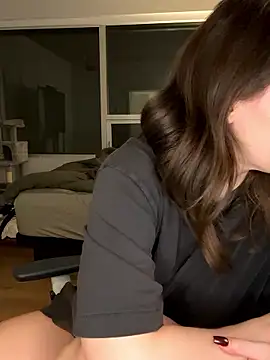 nerdynina online show from 01/11/26, 12:50