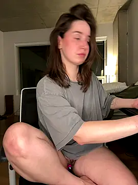 nerdynina online show from 11/21/25, 12:42