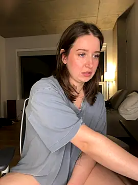 nerdynina online show from 10/22/25, 01:38