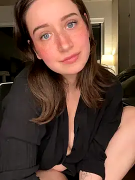 nerdynina online show from 11/29/25, 12:33