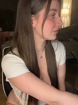 nerdynina online show from 04/21/26, 12:23