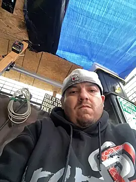 valleyoneofakind online show from 02/11/25, 04:56