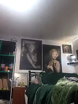 valleyoneofakind online show from 12/14/25, 08:47