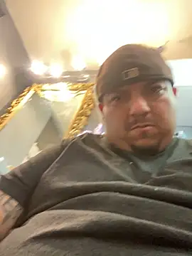 valleyoneofakind online show from 12/08/24, 09:30