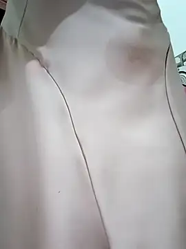    Erin    online show from 11/17/25, 04:11