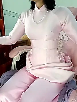    Erin    online show from 01/12/26, 01:12