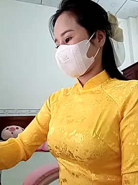    Erin    online show from 02/18/26, 01:36