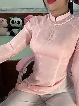    Erin    online show from 06/27/26, 01:44