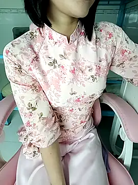    Erin    online show from 09/11/25, 03:34
