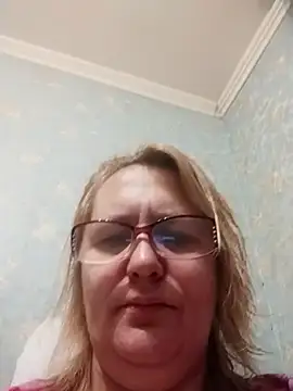 Forest-Lady online show from 11/30/25, 01:23