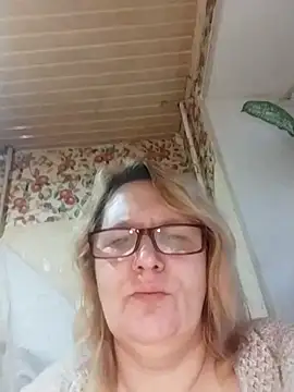 Forest-Lady online show from 11/08/25, 01:36