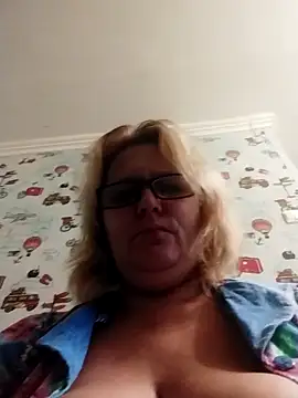 Forest-Lady online show from 09/25/25, 03:29