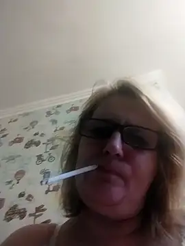 Forest-Lady online show from 10/26/25, 09:20