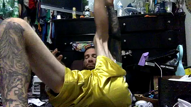 Snapshot of Robriguezxxx chatting on 09/10/25, 03:49 Robriguezxxx online show from 09/10/25, 03:49