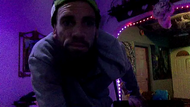 Snapshot of Robriguezxxx chatting on 02/17/25, 05:36 Robriguezxxx online show from 02/17/25, 05:36