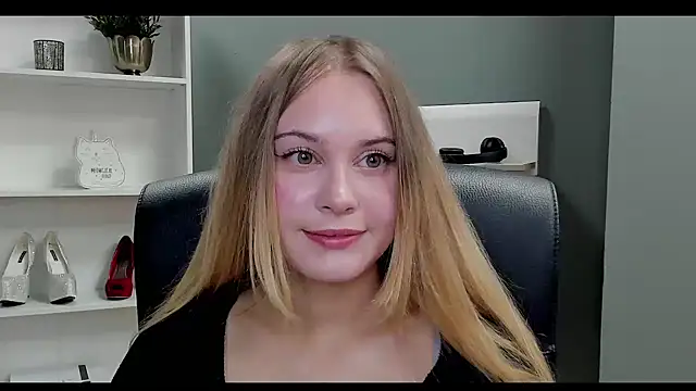 kitty valeria online show from 09/10/25, 08:41