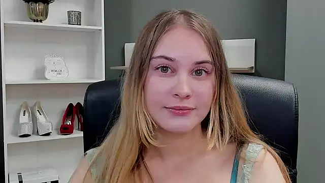 kitty valeria online show from 09/29/25, 08:36