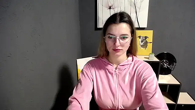 Snapshot of lady_olivia_ chatting on 11/10/25, 02:55 lady olivia online show from 11/10/25, 02:55