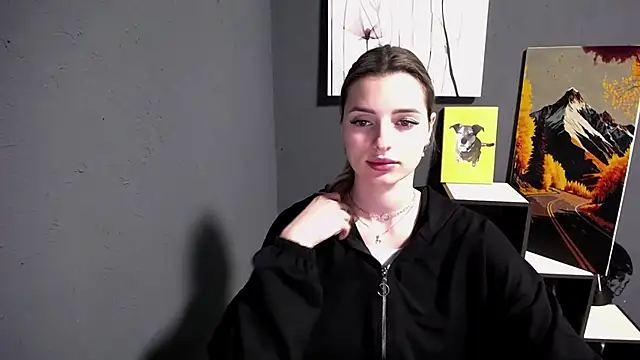 lady olivia  online show from 05/27/26, 04:36