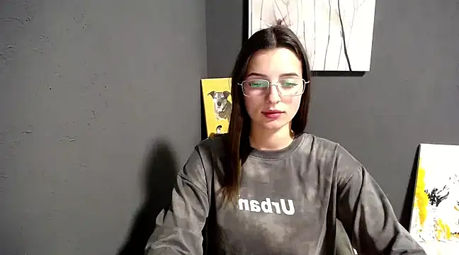 lady olivia  online show from 02/17/25, 04:50
