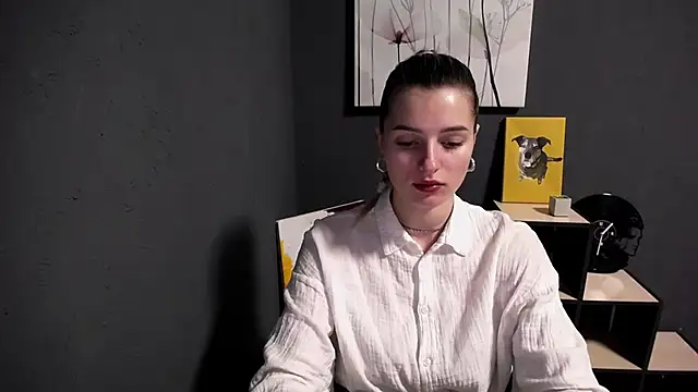 lady olivia  online show from 03/18/26, 01:57
