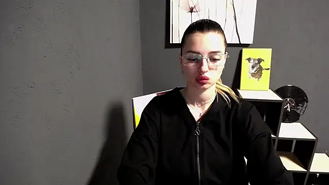 lady olivia  online show from 05/21/26, 12:24