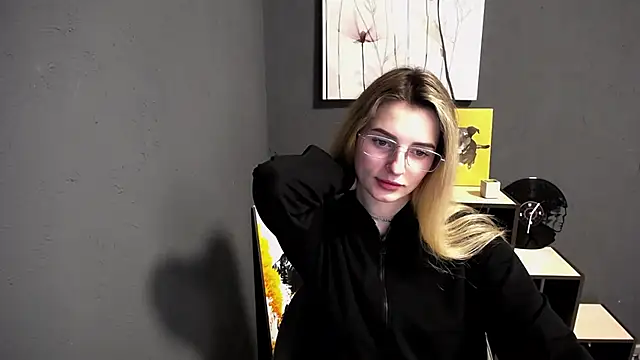 lady olivia  online show from 03/13/26, 11:59